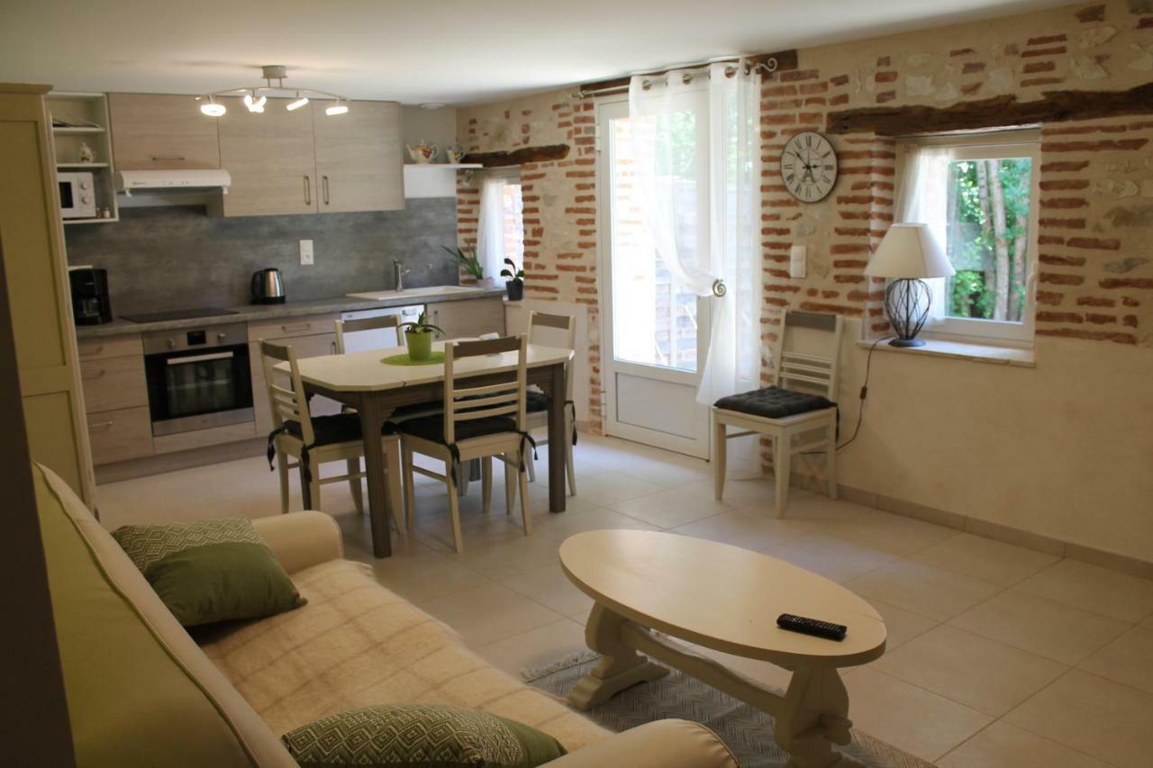 Gite Clodeguy Saint-Sylvestre-sur-Lot Extérieur photo